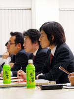 ほとんどの参加者はSambaの利用経験があり、興味深く小田切氏の話に聞き入った
