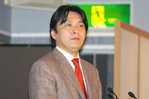 マイクロソフト インフォメーションワーカービジネス本部 本部長 横井 伸好氏