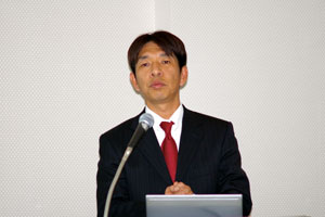 インダストリー スタンダード サーバ製品本部 本部長 上原 宏氏
